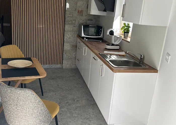 In Nature With Sauna * Postumia